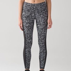 Lululemon Deep Breath Tight in Iced Wave White Black